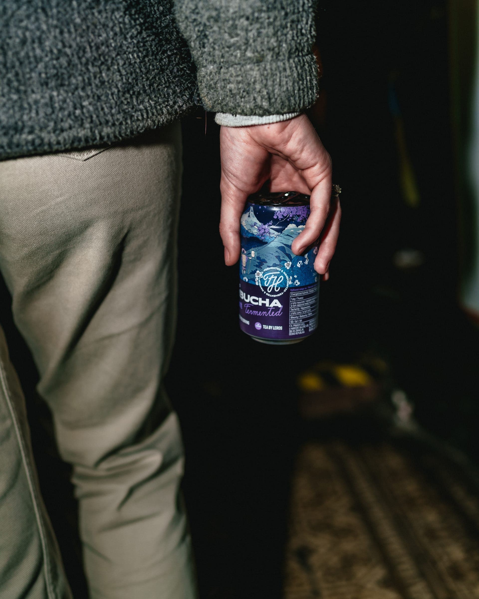 PRAGER'S kombucha brand portrait